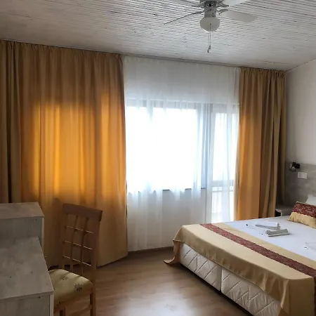 за гости южни нощи Отель 2*